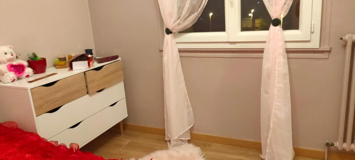 Chambre d'hôtes à louer proche Geneve Parking Gratuit privé - Housity