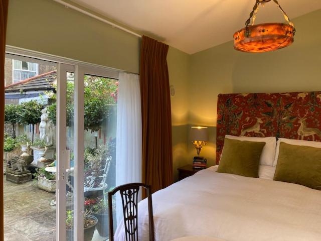 West Beach House -Sea Views - Housity