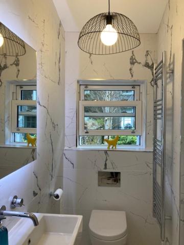West Beach House -Sea Views - Housity