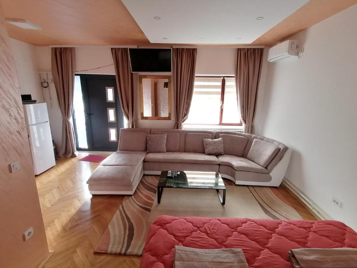Pelegrino - Housity