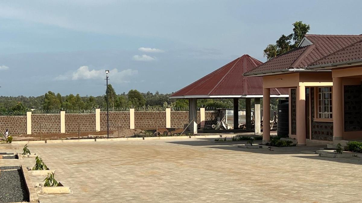Dala Luxury Home- Bondo - Housity