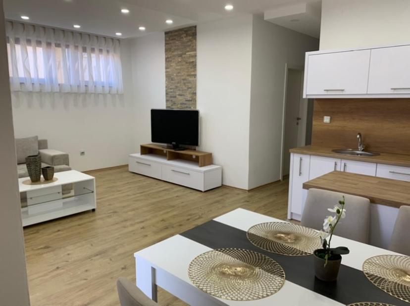 Apartman STIVI Deluxe - Housity