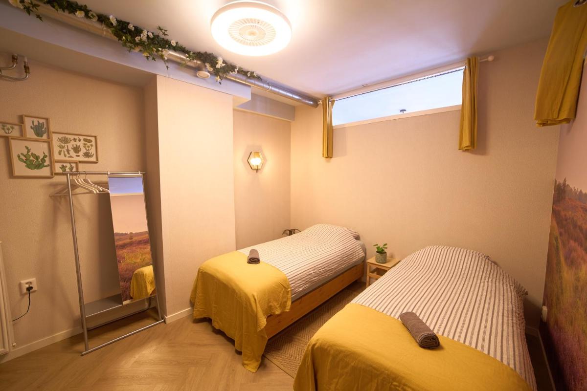 #RijnApartment Airborne & lovely RIJNKADE - Housity