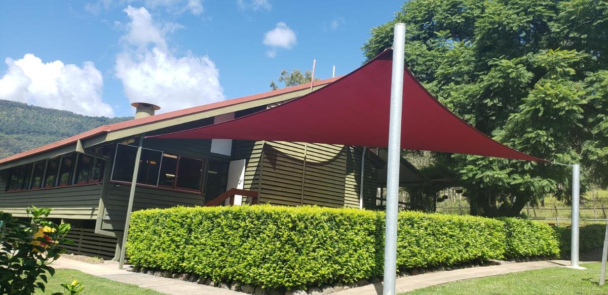 Christmas Creek Café & Cabins - Housity