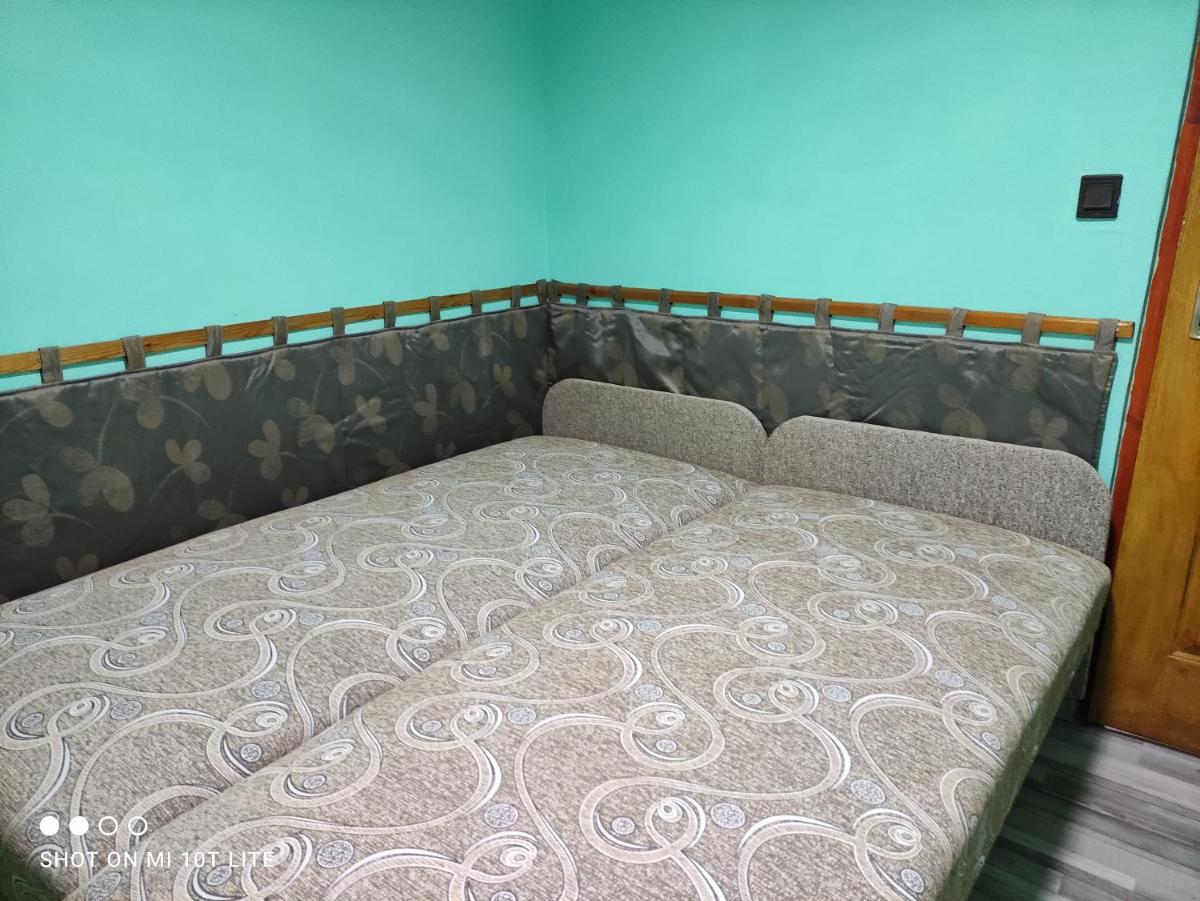 Csalogány Apartman - Housity