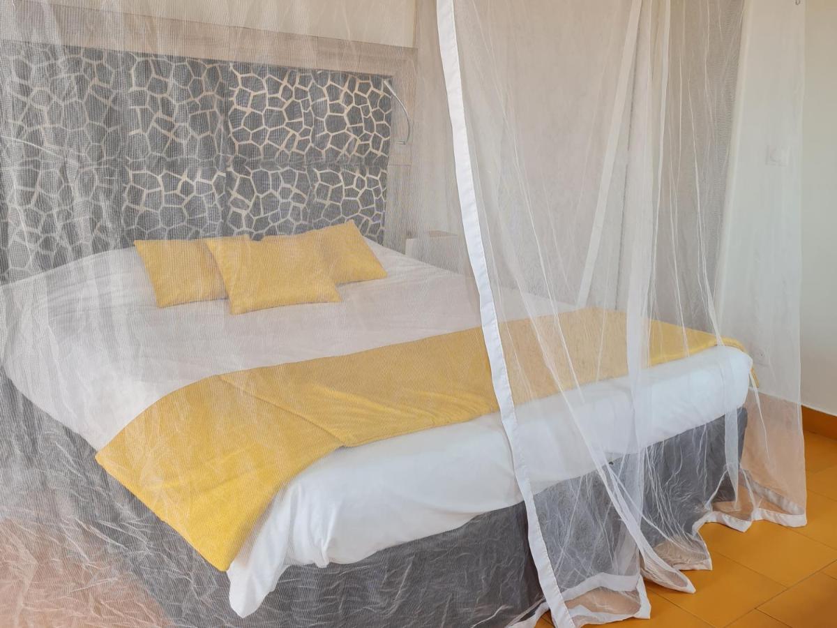 Le Souimanga Bleu Saly - Housity
