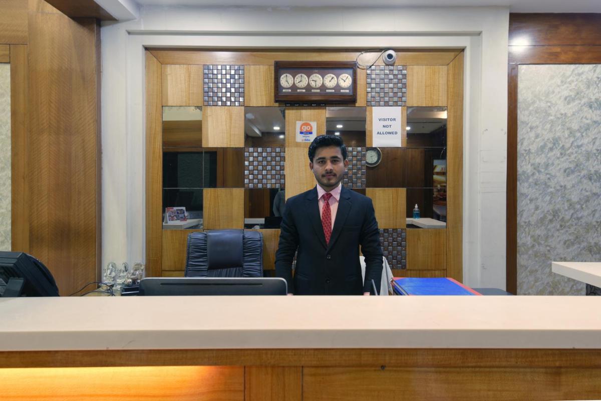 Hotel Lotus Paradise - Housity