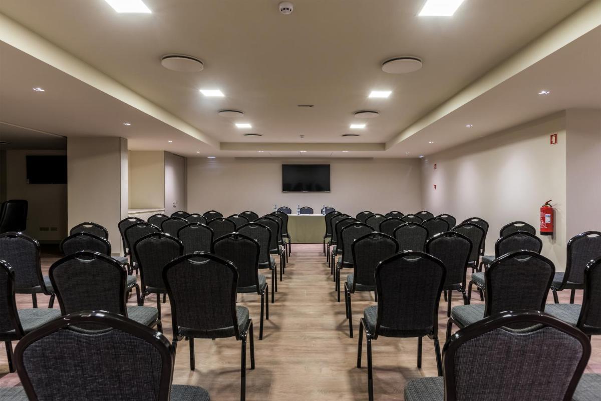 A área empresarial e/ ou a sala de conferências de TUI Blue Gardens - Adults-only - Savoy Signature