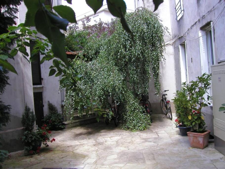 Superbe appartement avec parking gratuit sur place - Housity