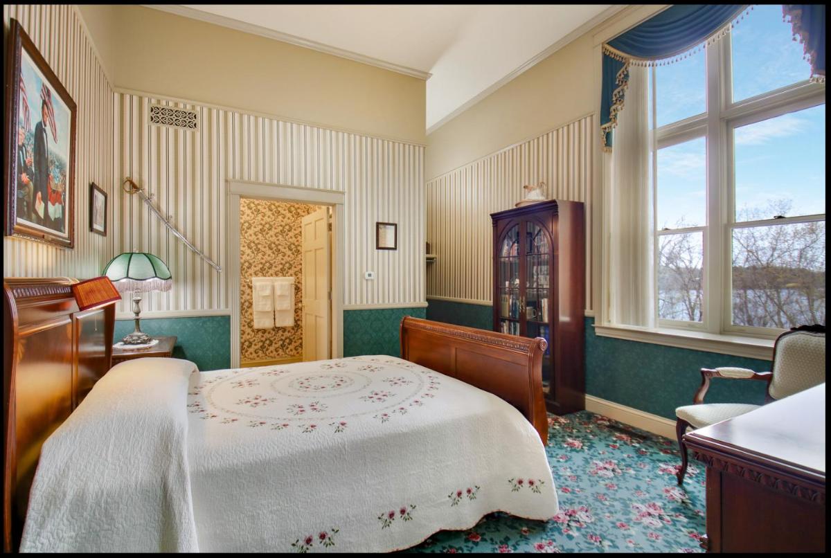 Carnegie Hall Boutique Hotel - Housity