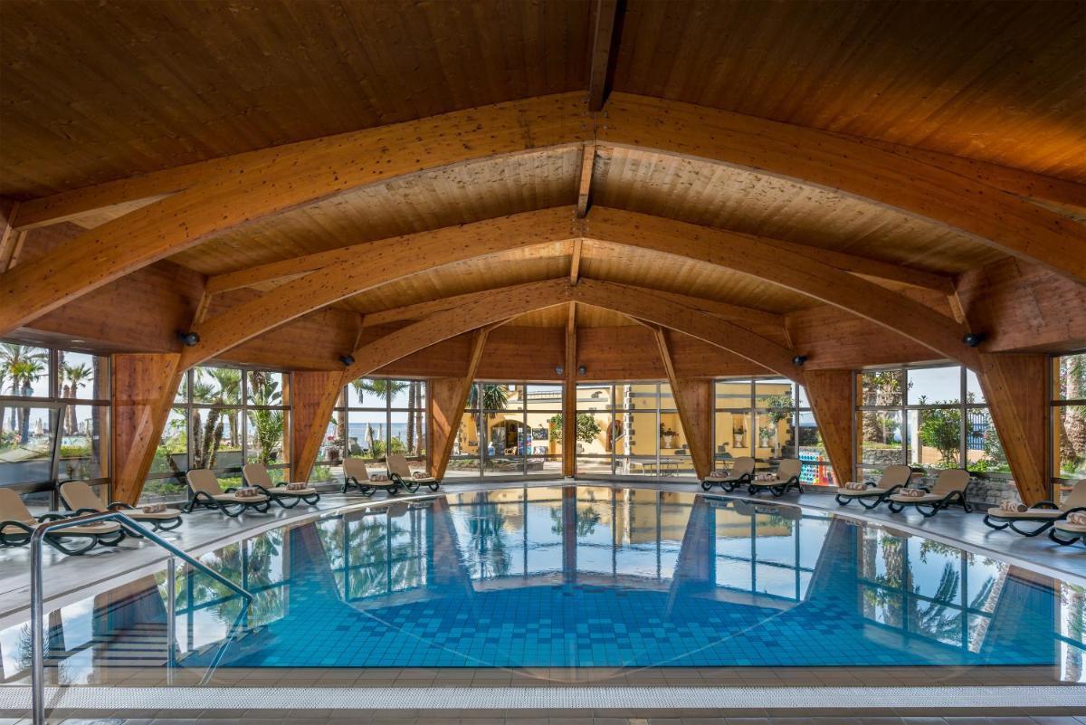 Royal Savoy - Ocean Resort - Savoy Signature - Housity