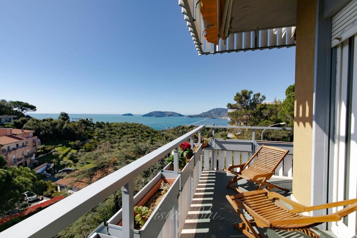 vista sul blu ,Baia Blu, Lerici - Housity