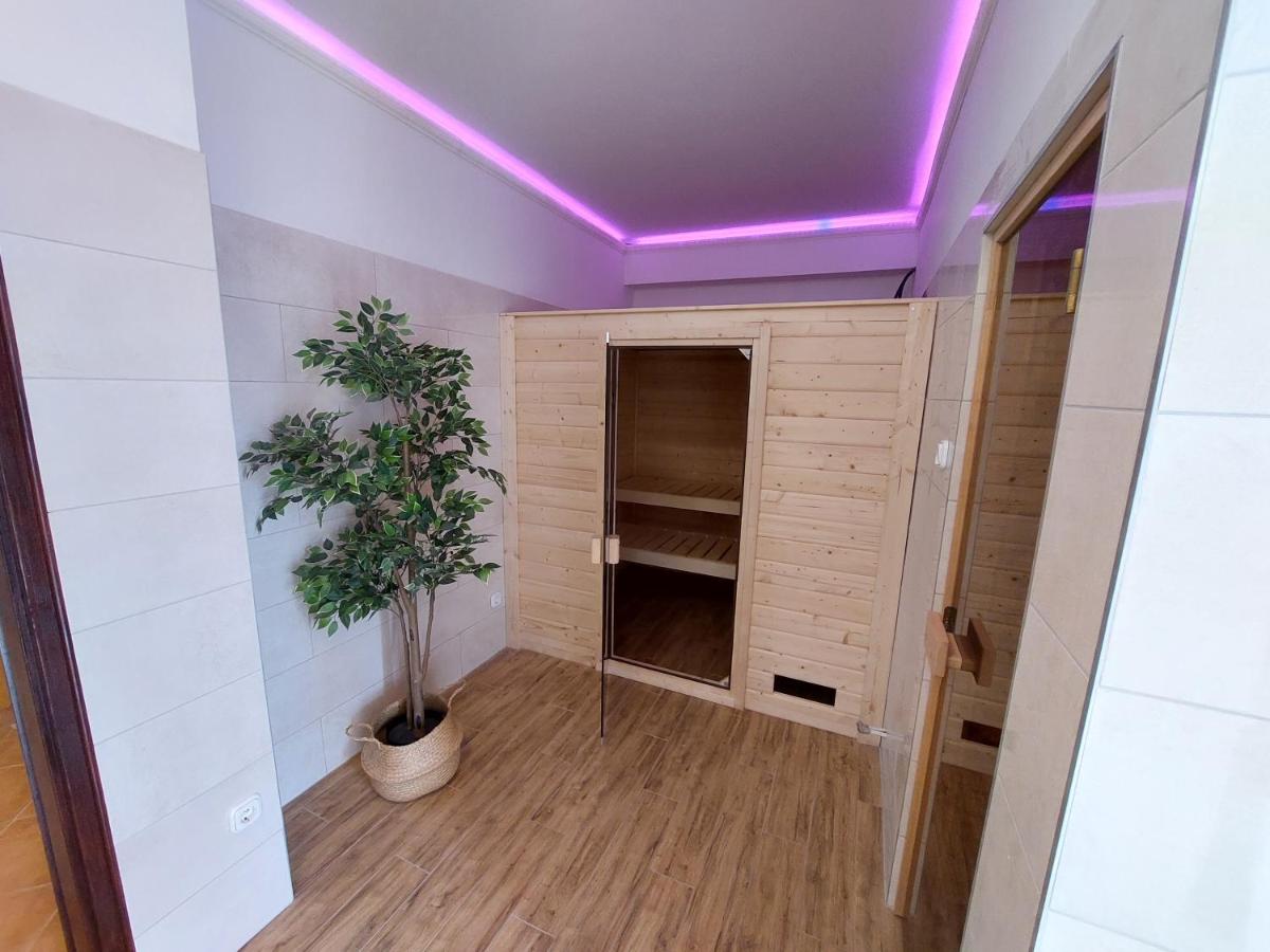 Cserke Apartmanház - Housity