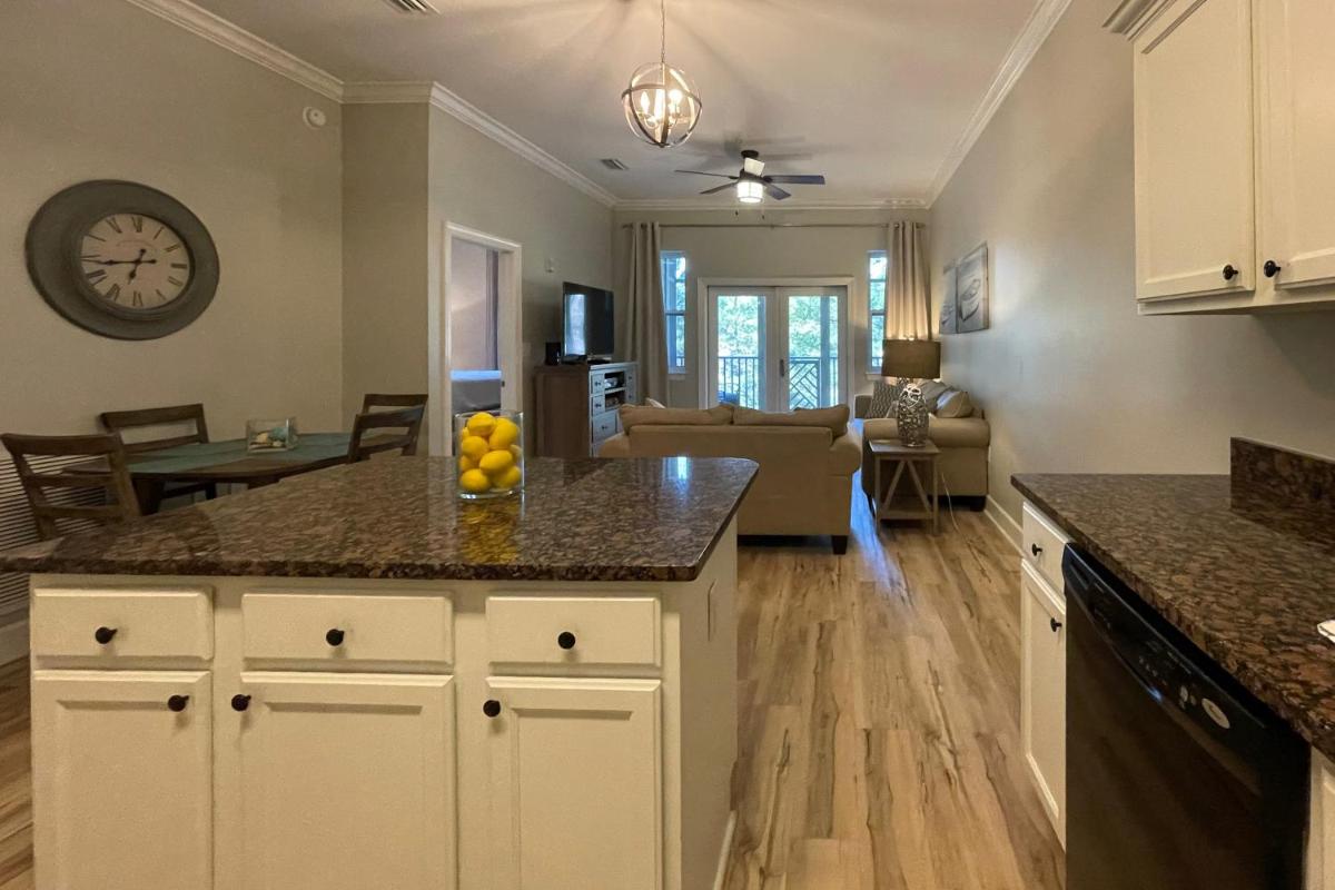 Seagrove Highlands 1202 - Housity
