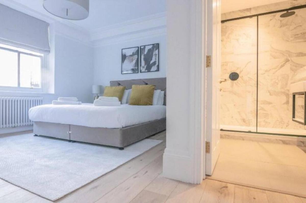 Royal Kensington in Cromwell Road - Housity