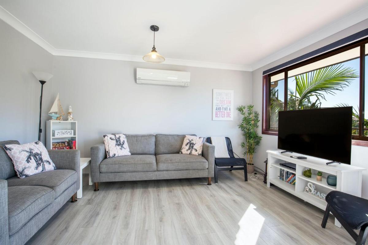 Sirius Retreat Pet Friendly 3 Mins Walk to St George Basin - Housity
