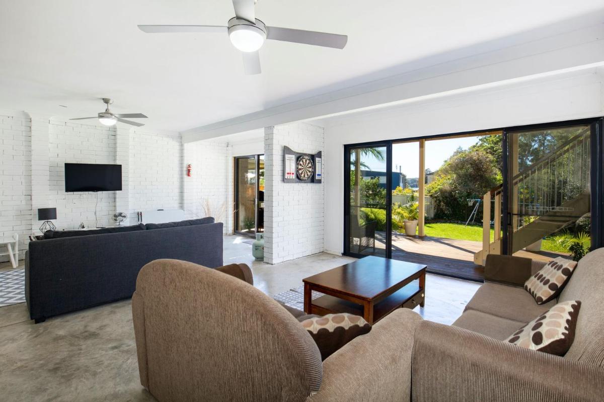 Sirius Retreat Pet Friendly 3 Mins Walk to St George Basin - Housity