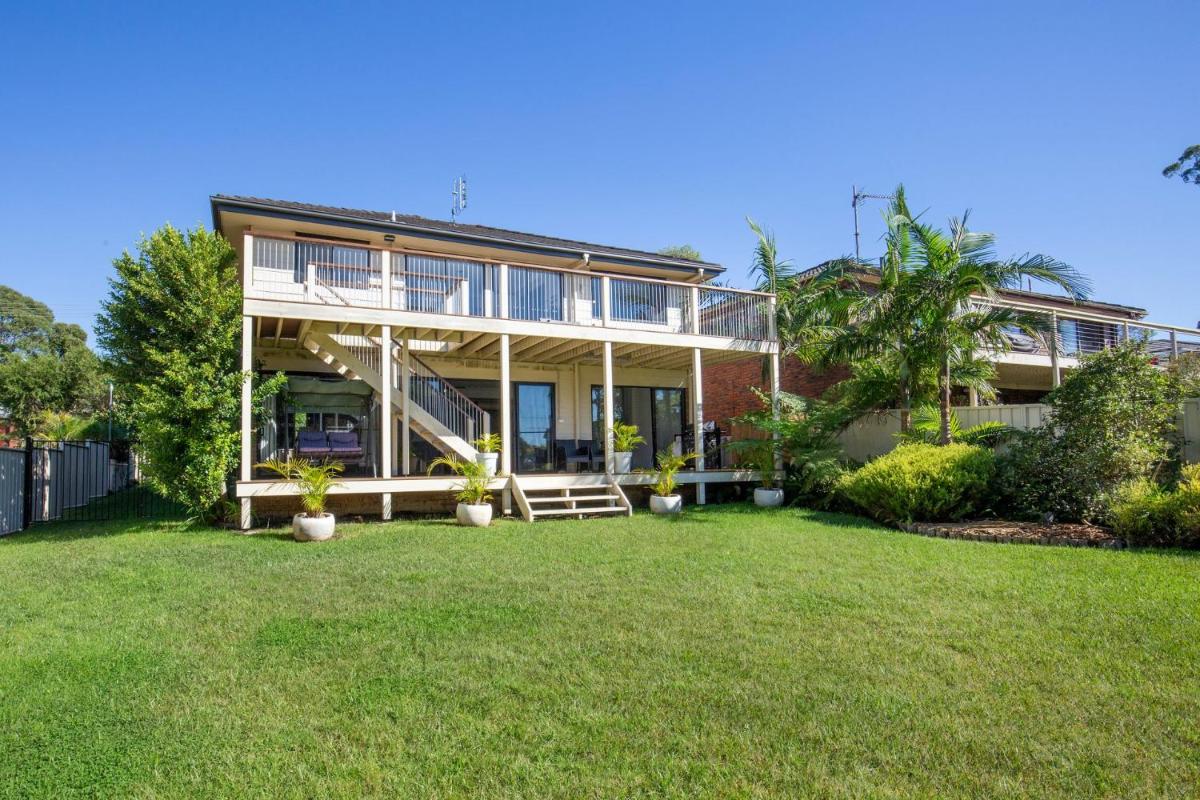 Sirius Retreat Pet Friendly 3 Mins Walk to St George Basin - Housity