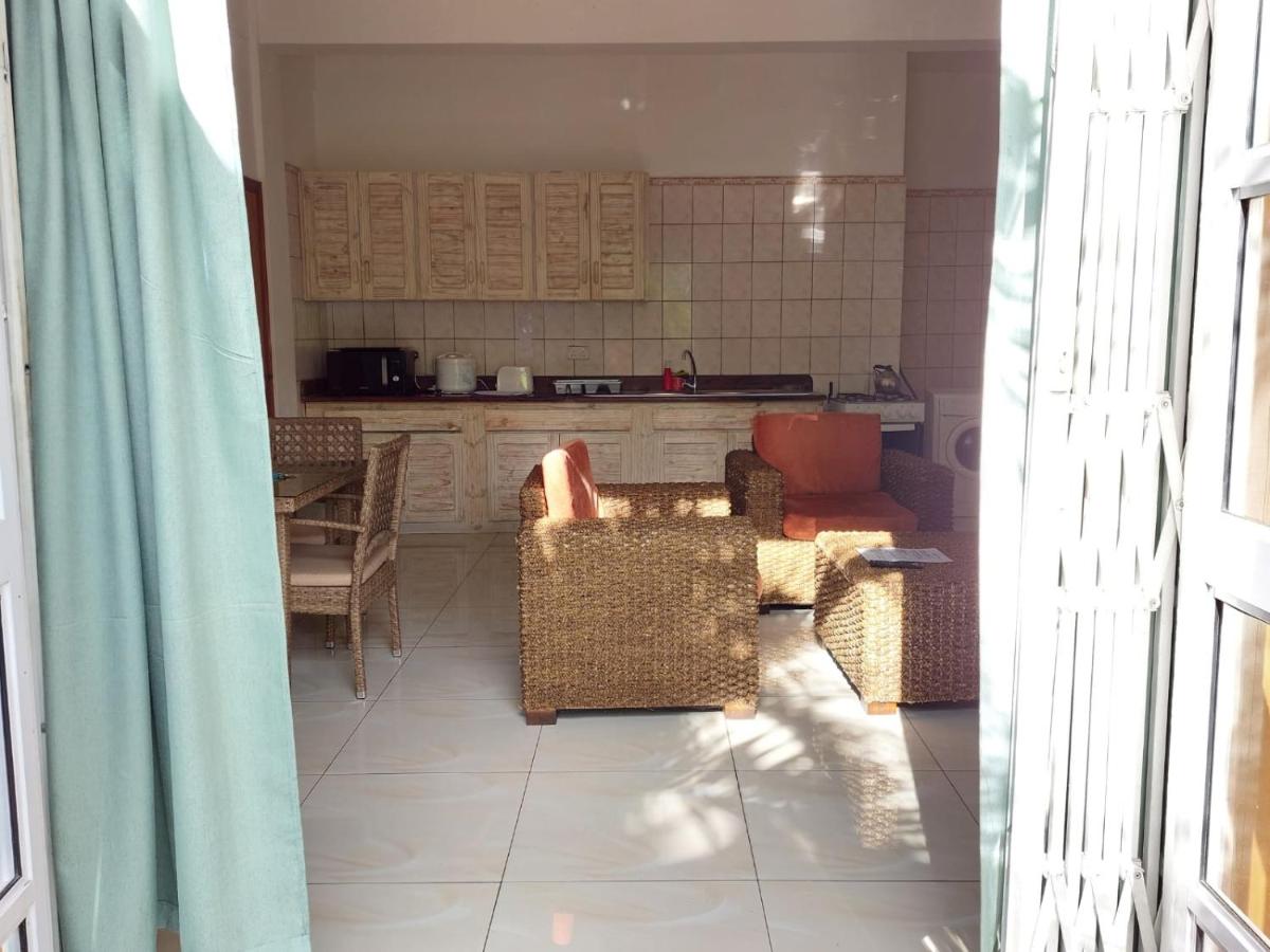 Beau Vallon Villa Self Catering With Pool - Housity