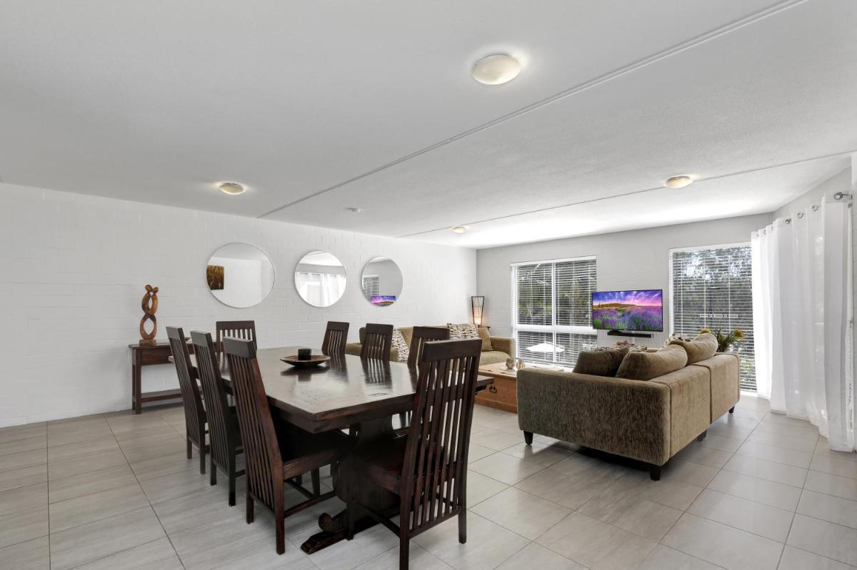 14 The Islander Resort - Housity