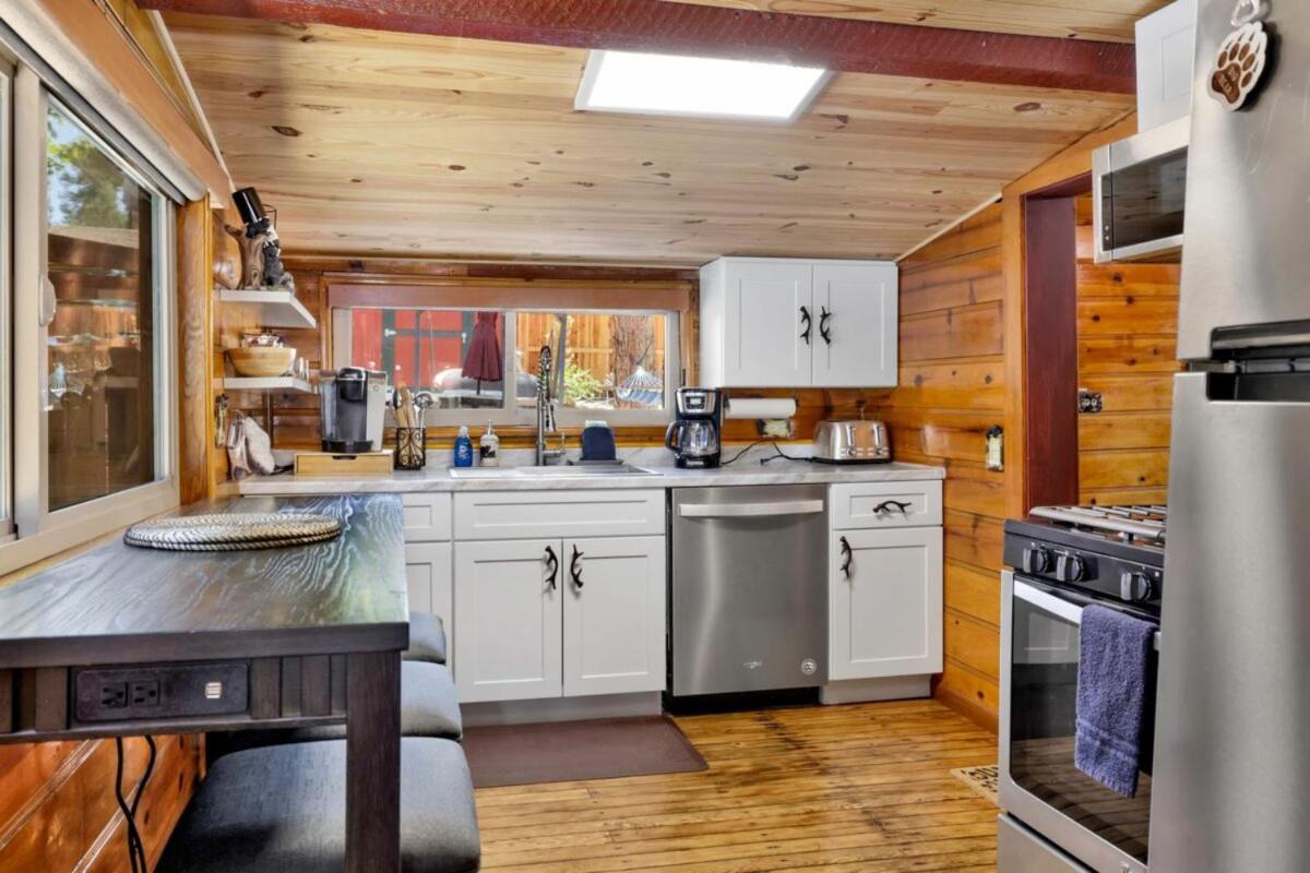 Beary Nice Cabin #2063 by Big Bear Vacations - Housity