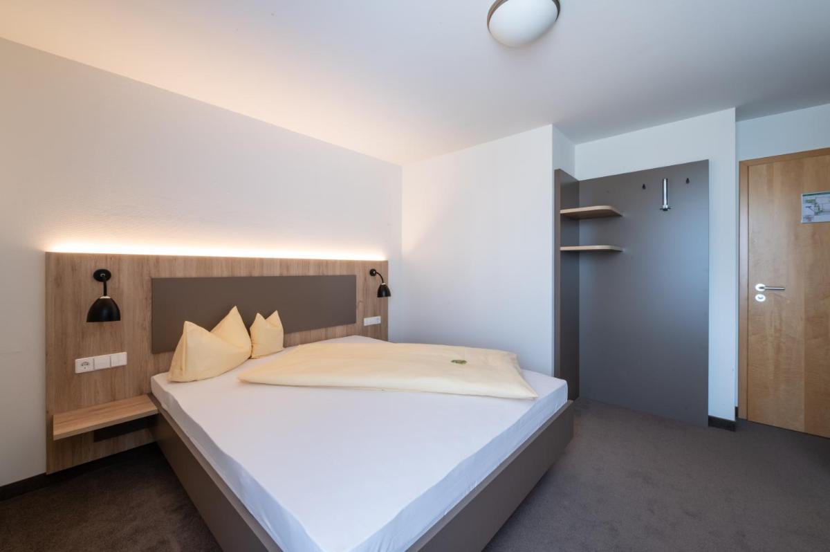 Landschloss Korntal - Housity