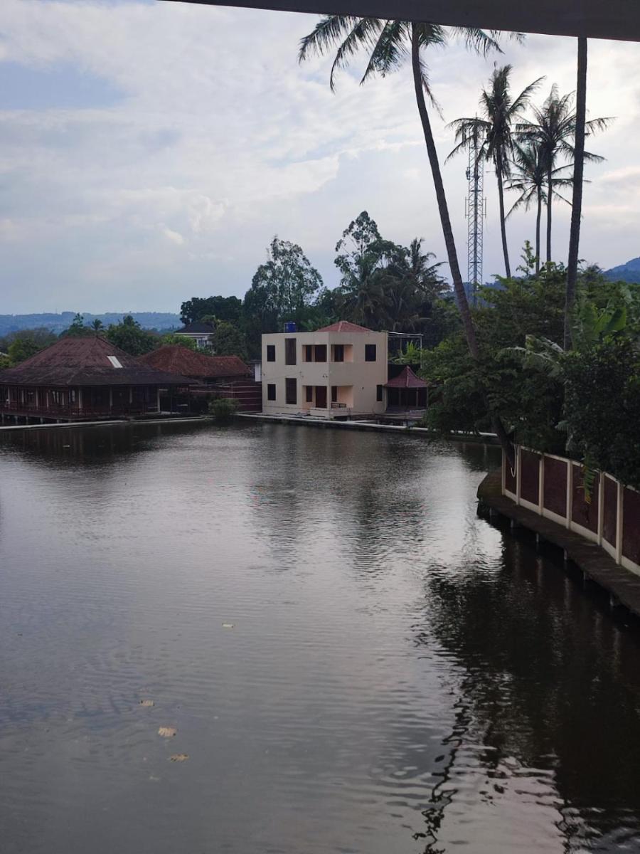 Villa Akasia - Housity