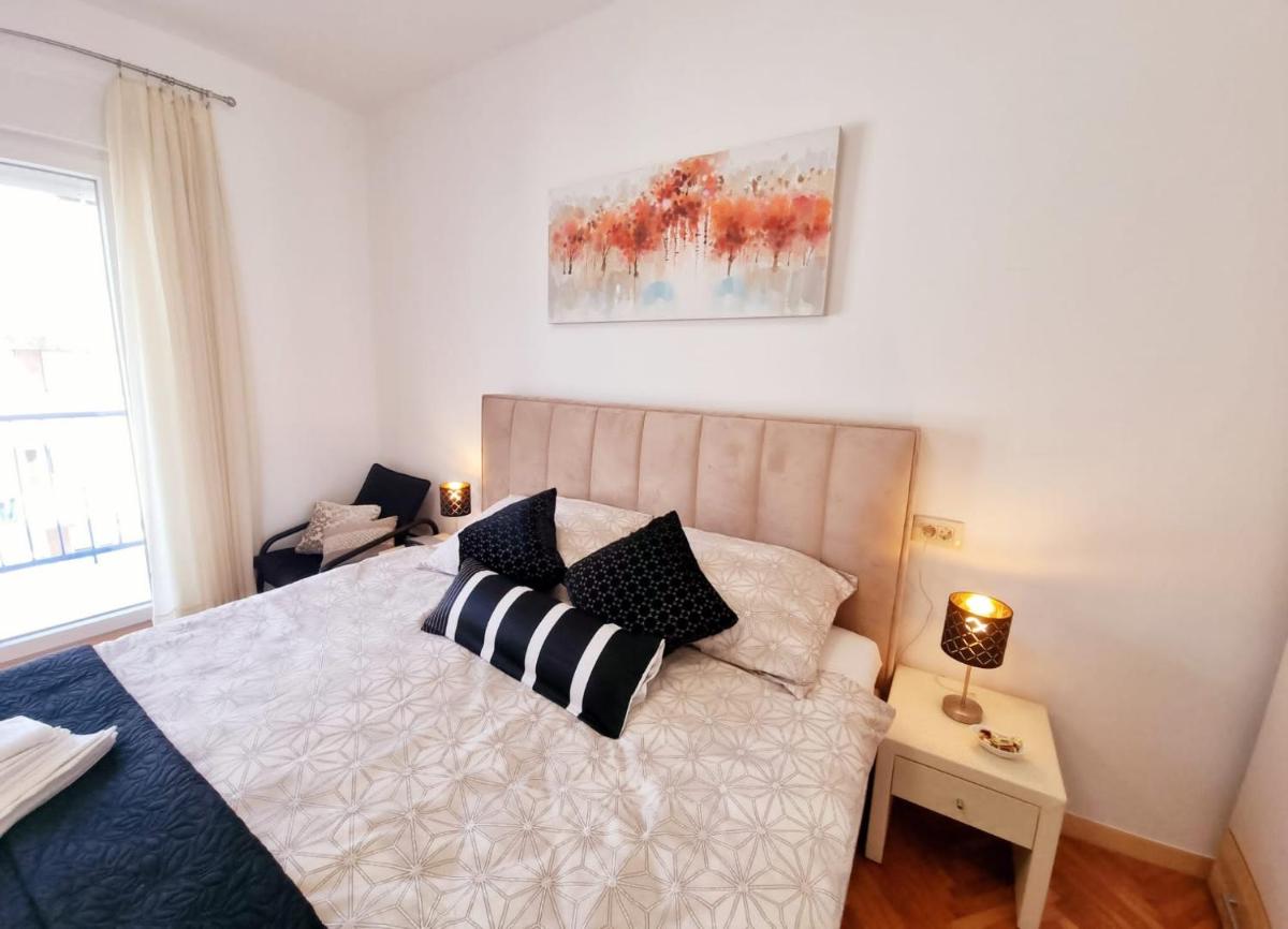 SING APARTMENT - Housity