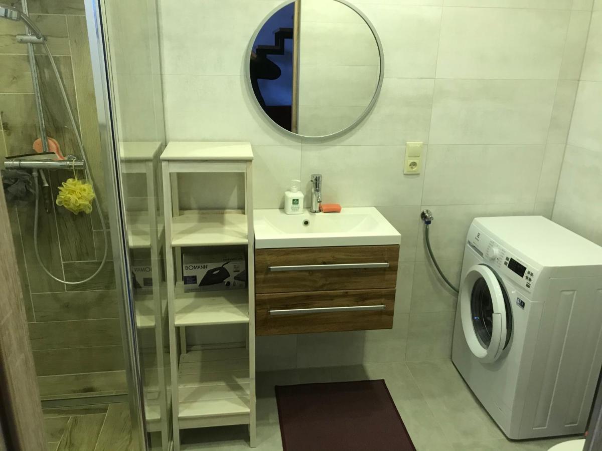 Miodunka1 - Housity