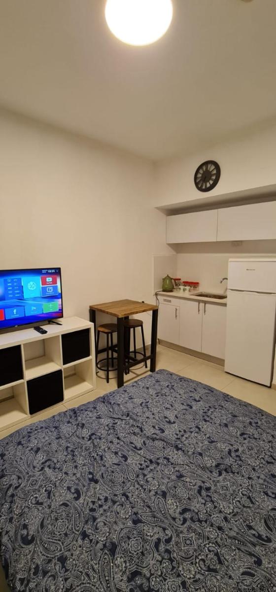 דירת חדר יפה ונעימה באיזור פסטורלי ושקט - Housity