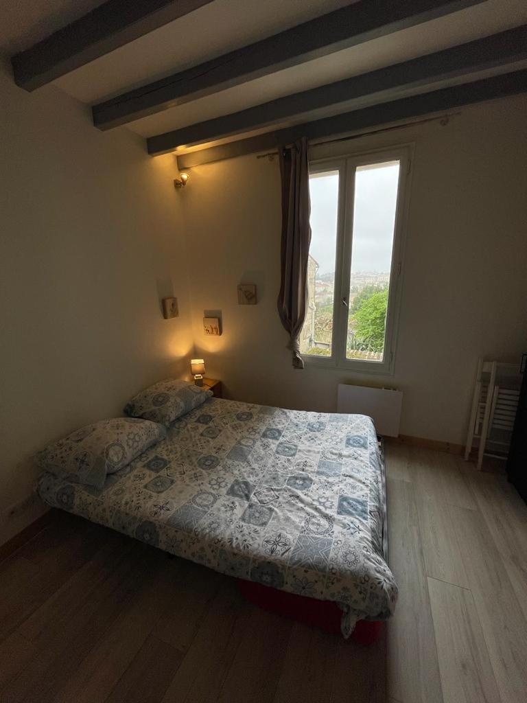 Le cosy- calme, idéale couple, business, longs séjours( WIFI, Netflix, stationnement public gratuit) - Housity