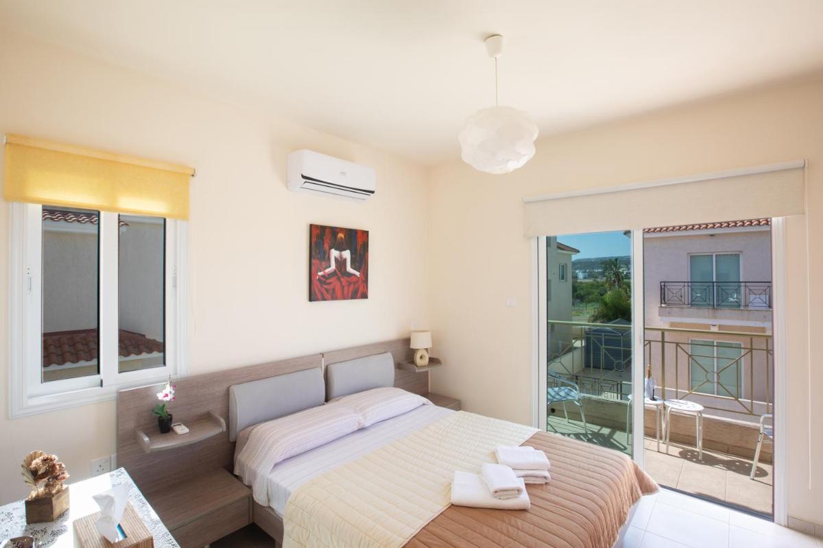 George's Lux Villa - Hizvo