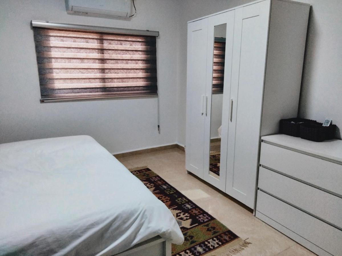 Cyan Guest House - Housity
