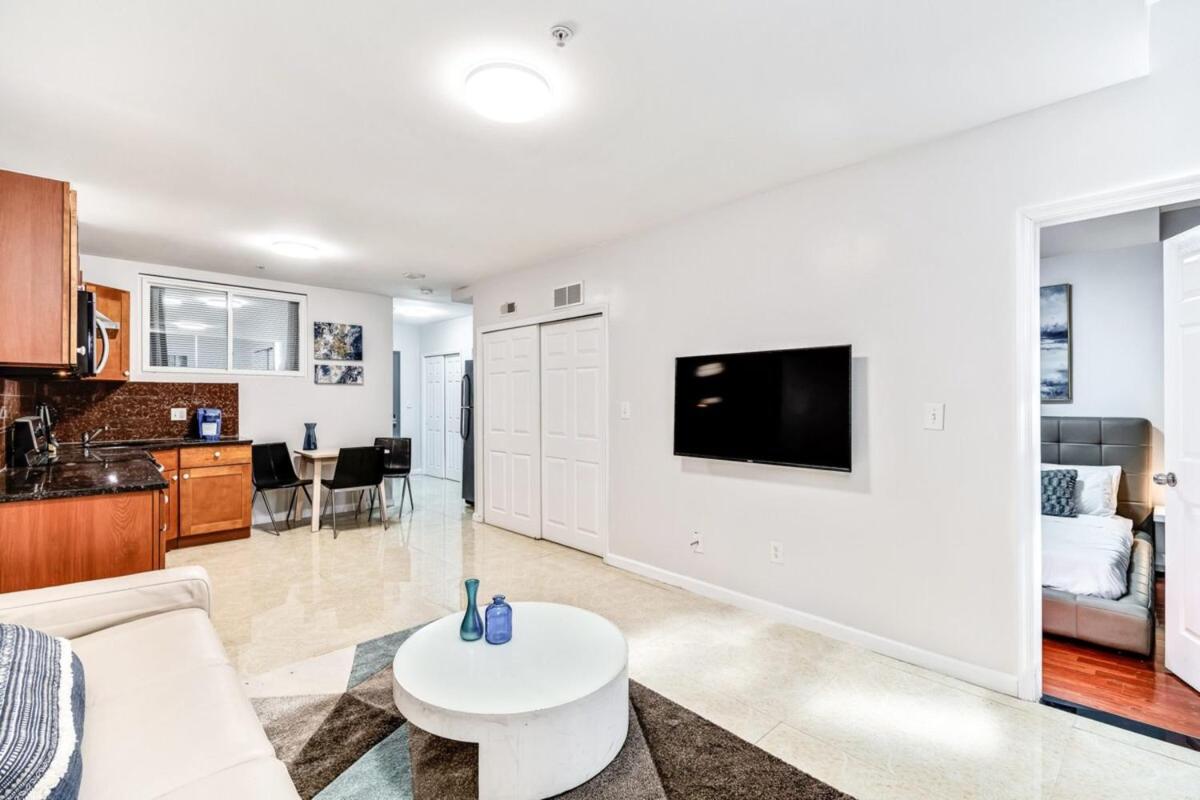 Spacious&stylish 2bd apt with great location! - Housity