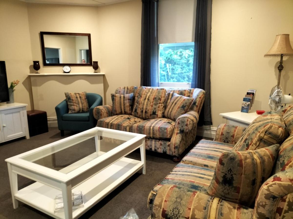 Eureka Views B&B Ballarat - Housity