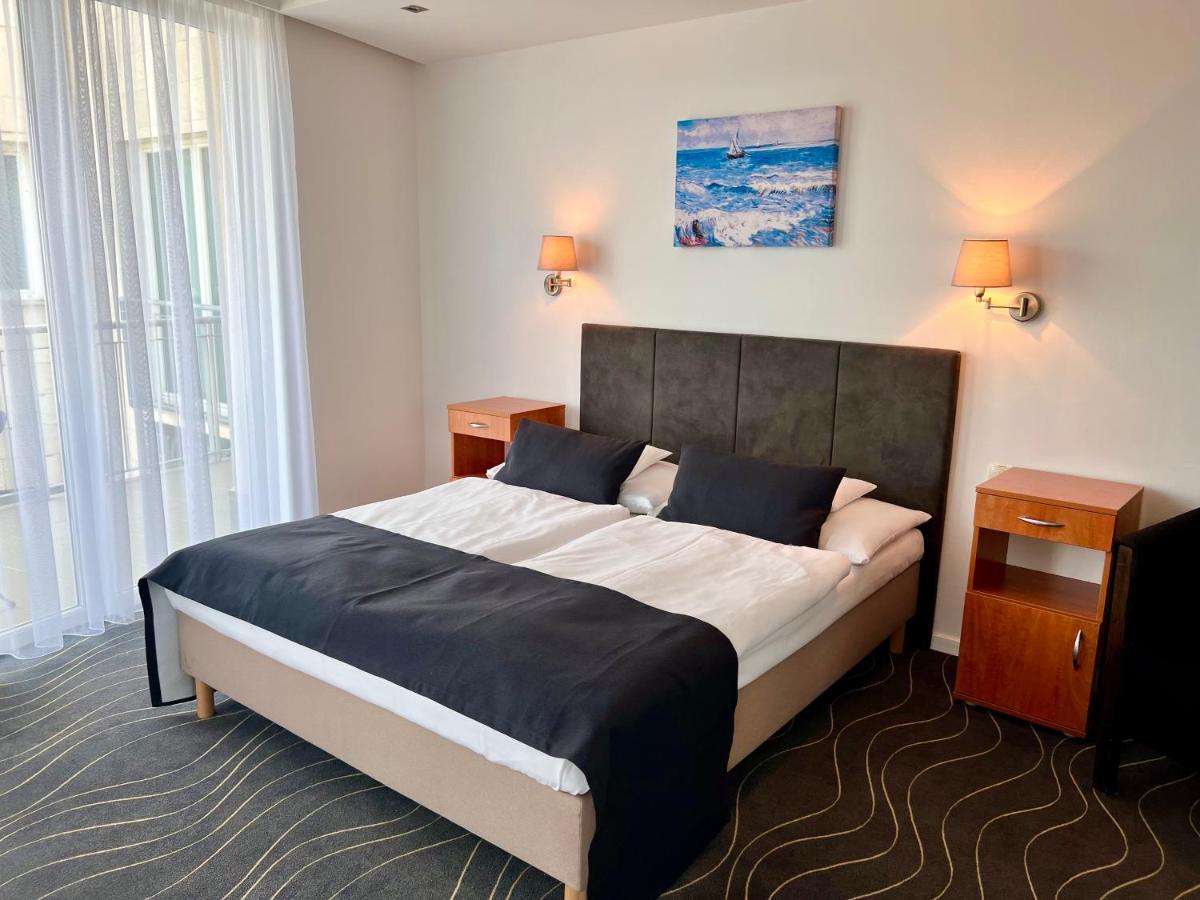 Holiday Resorts - Housity