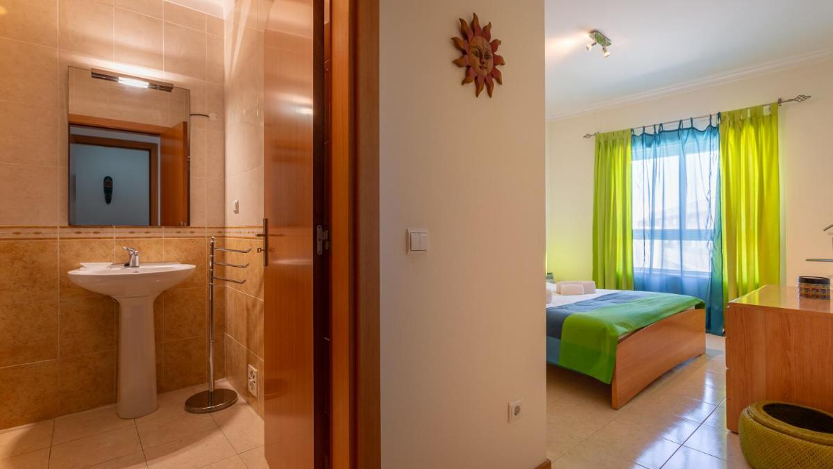 Bright & Lovesome Apartment W/ Balcony in Portimão by LovelyStay - Hizvo