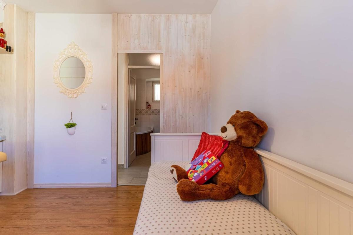 Little prince - Your Holiday home on Cres - Housity