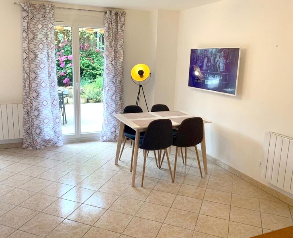 Maison de 2 chambres avec jardin clos et wifi a Vaulnaveys le Haut - Housity