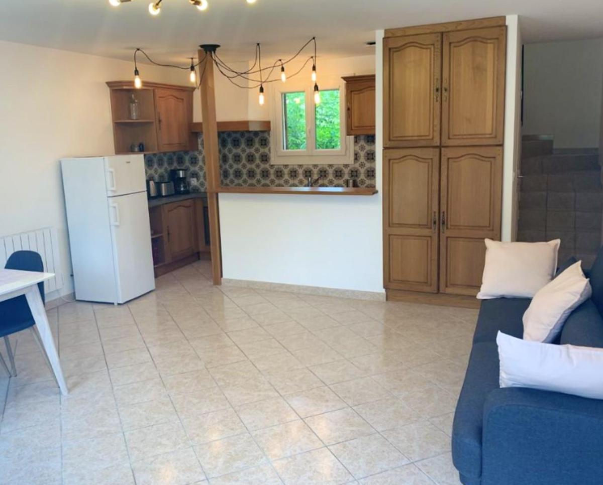 Maison de 2 chambres avec jardin clos et wifi a Vaulnaveys le Haut - Housity