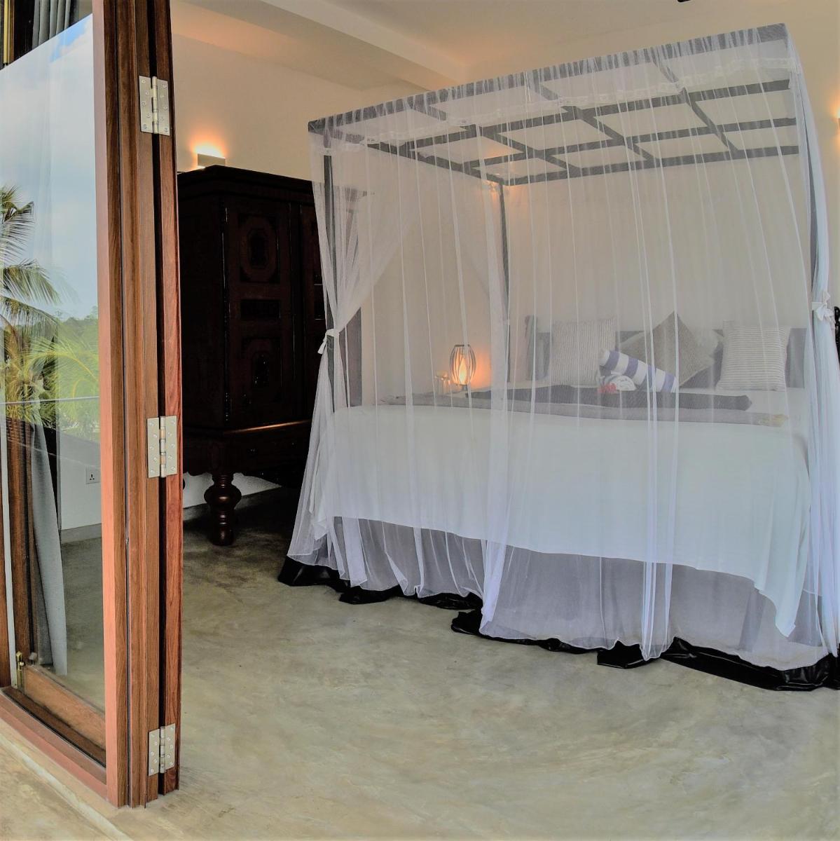 TROPICAL HOUSE - Jungleside Villa - Housity