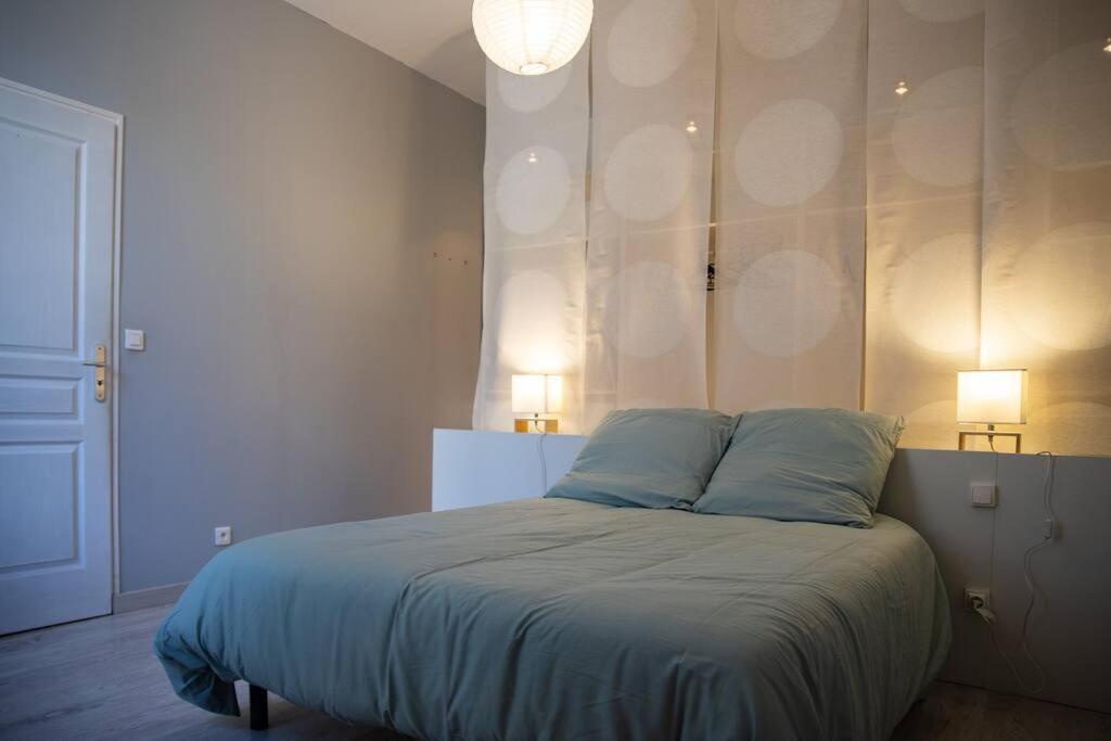 LA FONTAINE NEUVE-AVALLON-5 PERSONNES-1 CHAMBRE-3 LITS-parking-wifi - Housity