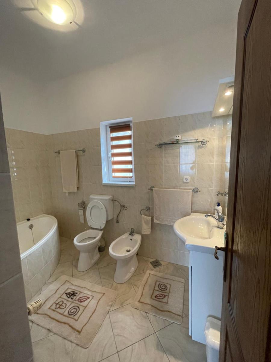Guest House - Housity