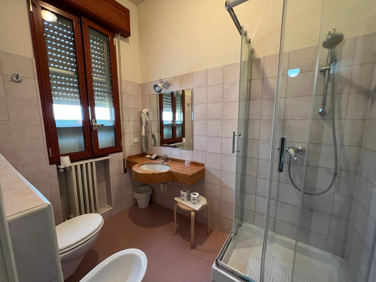 Hotel Adriatico - Housity