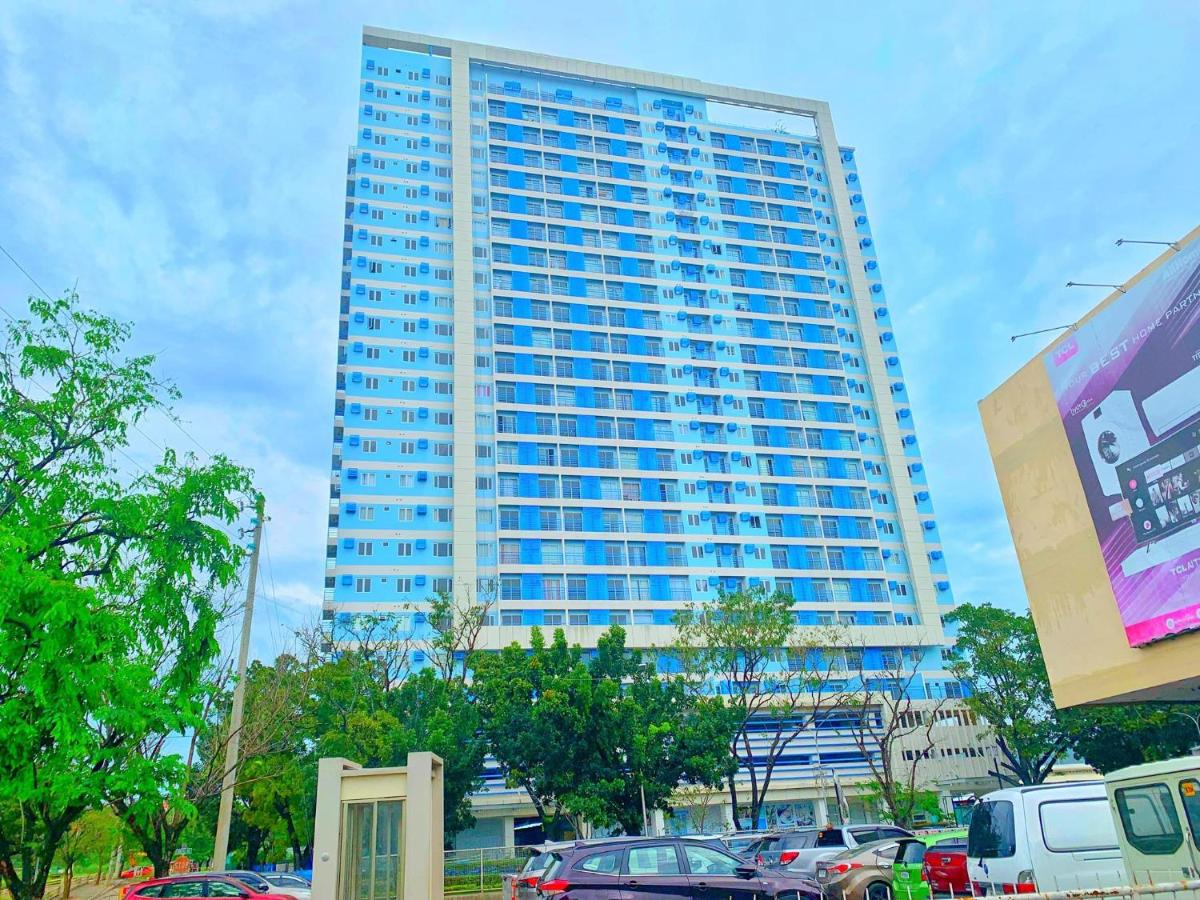 Suitetrails - Well Furnished Studio with City View at the Loop