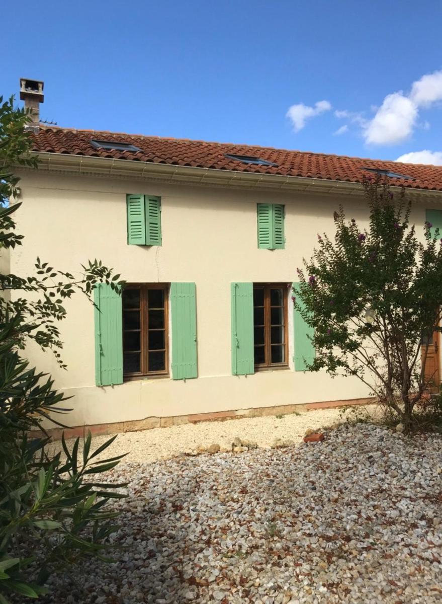 French countryside 2-Bed House - Housity