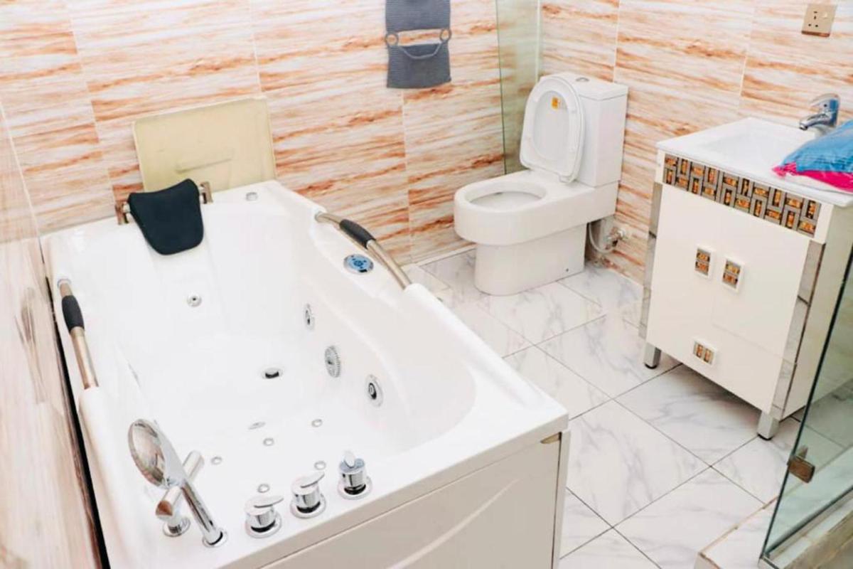 Charming 3-Bed House in Lekki - Housity