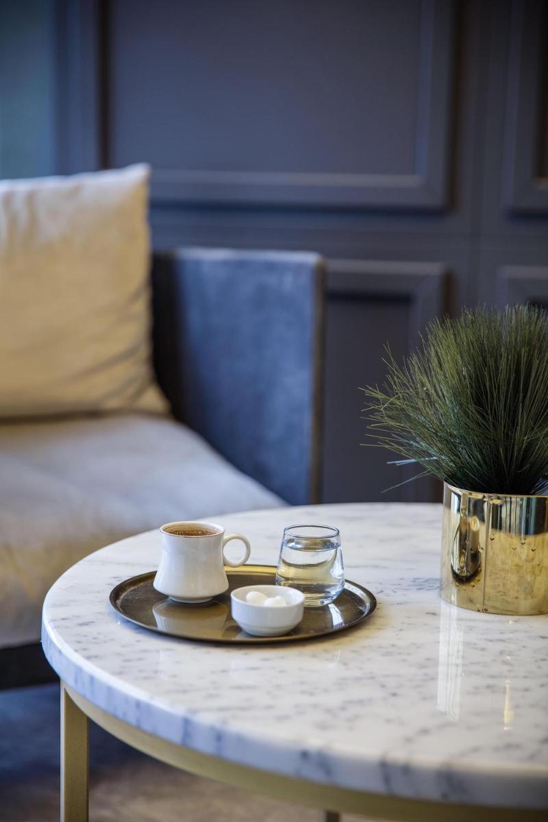 B LOFT HOTEL - Housity