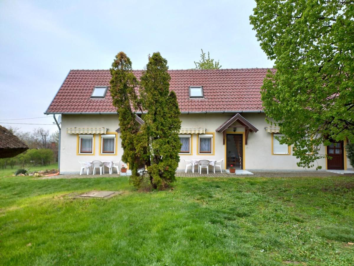 Helena apartman - Housity