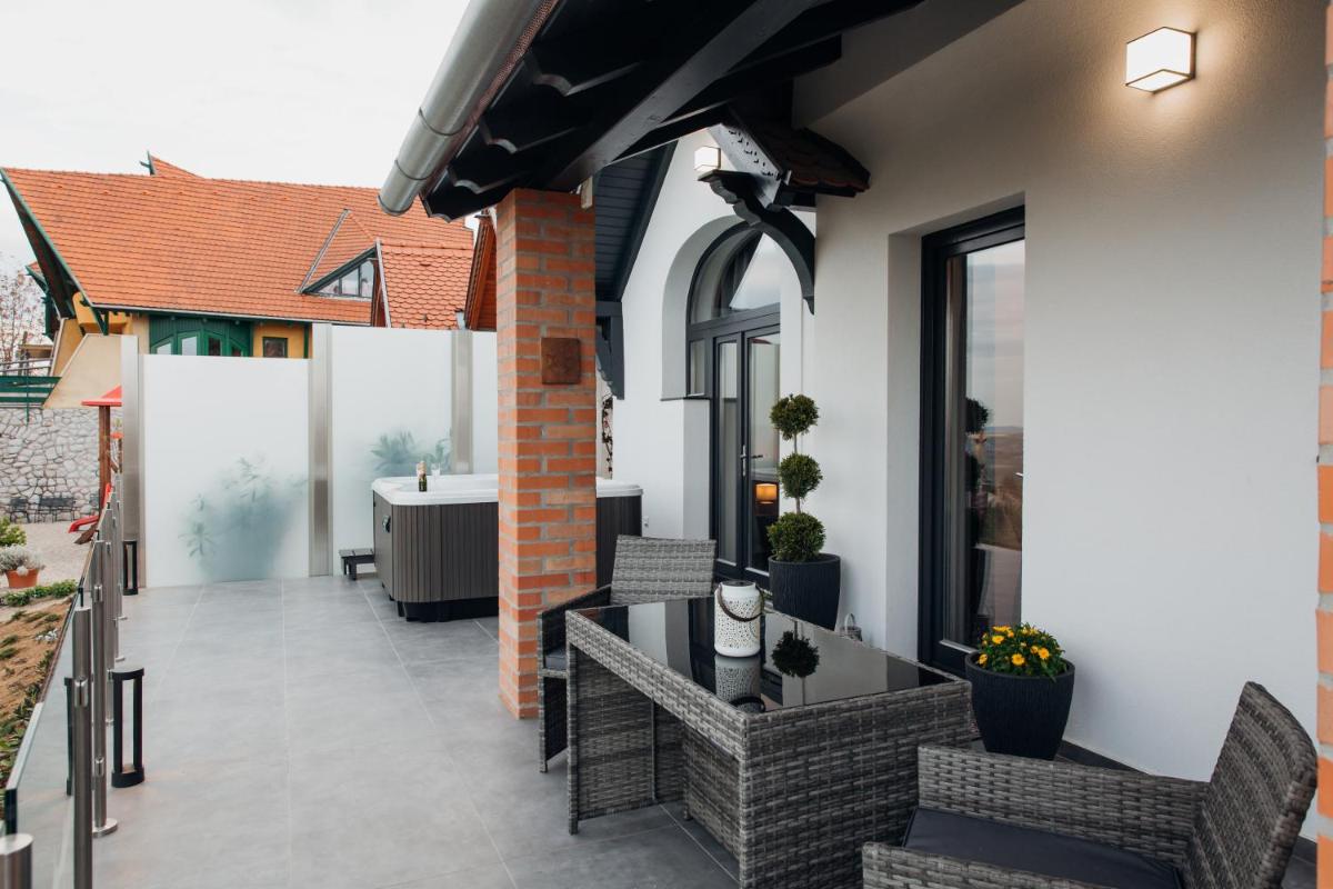 Bagoly Wellness Apartman 2 - Housity